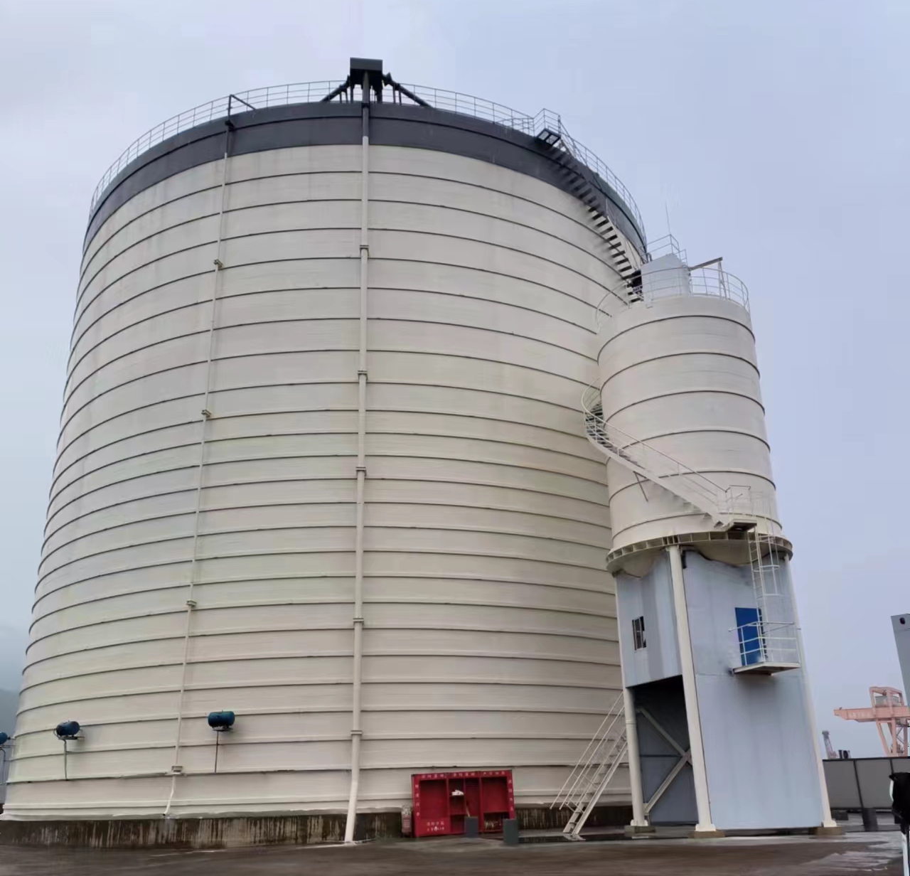 信州10万吨水泥钢板库